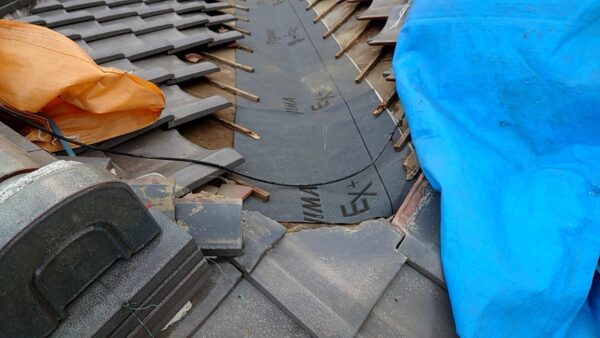 越谷市にて屋根修理〈瓦屋根の雨漏り予防・谷板金の補修〉 施工後